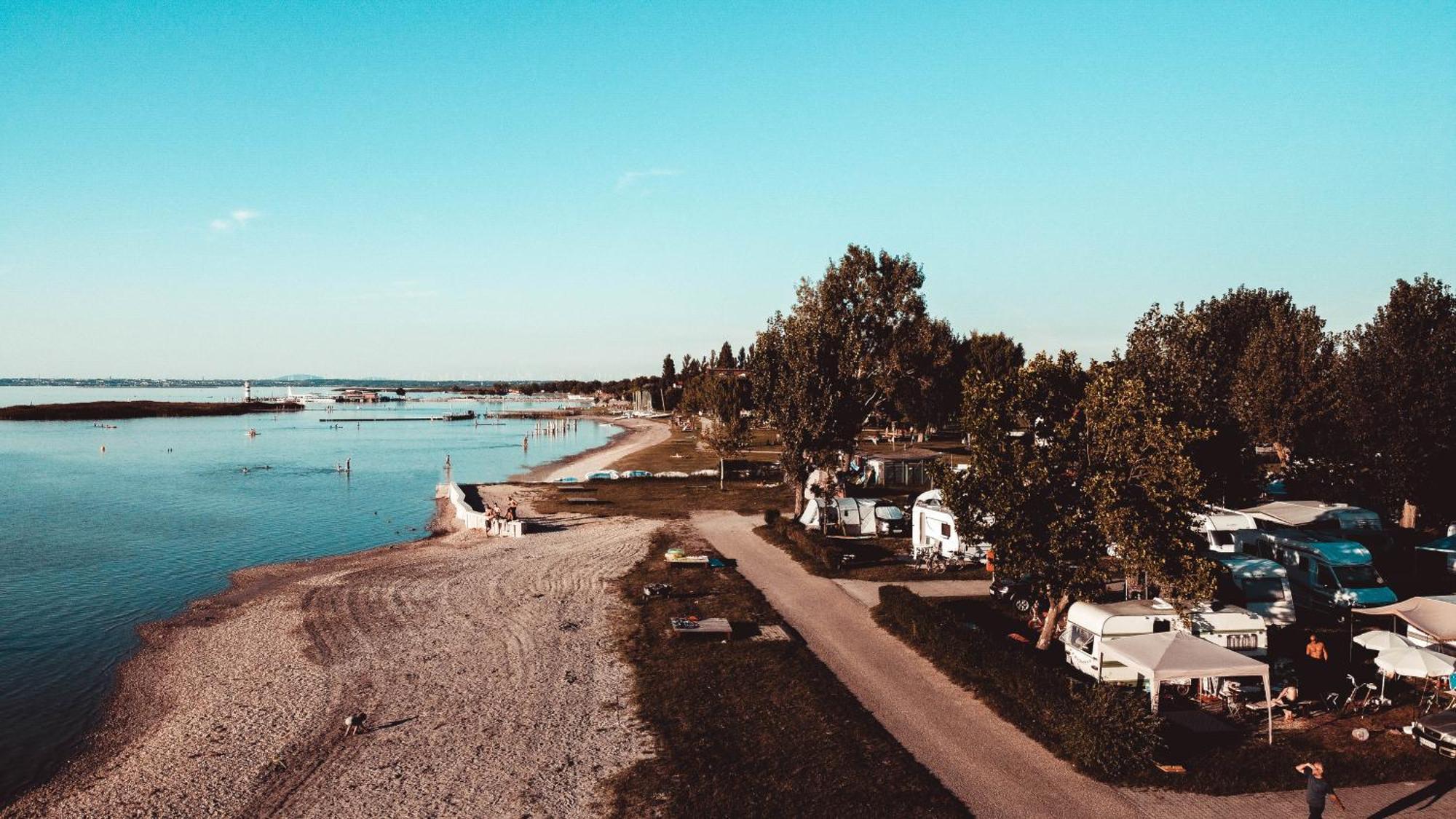 Mobile Homes Direkt Am Strand Des Neusiedler Sees Подерсдорф-ам-Зе Экстерьер фото