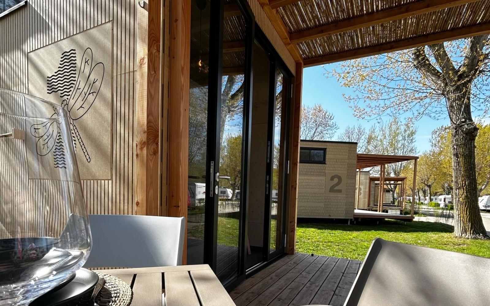 Mobile Homes Direkt Am Strand Des Neusiedler Sees Подерсдорф-ам-Зе Экстерьер фото