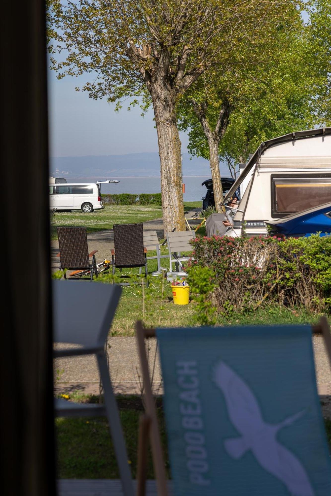 Mobile Homes Direkt Am Strand Des Neusiedler Sees Подерсдорф-ам-Зе Экстерьер фото